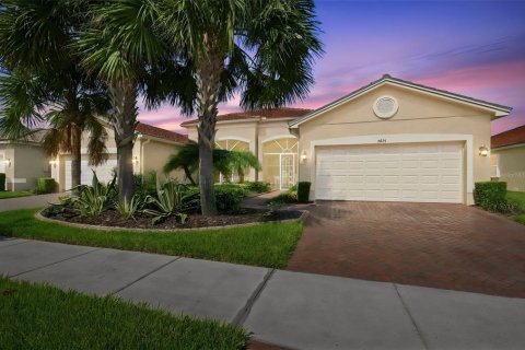 House in Wimauma, Florida 2 bedrooms, 163.14 sq.m. № 2314887