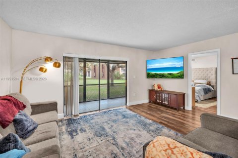 Condominio en venta en Sunrise, Florida, 2 dormitorios, 100.33 m2 № 2007884 - foto 14