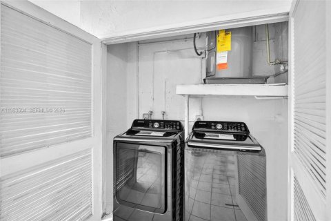 Condominio en venta en Sunrise, Florida, 2 dormitorios, 100.33 m2 № 2007884 - foto 6