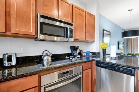 Touwnhouse à vendre à Kissimmee, Floride: 2 chambres, 125.42 m2 № 2104847 - photo 10