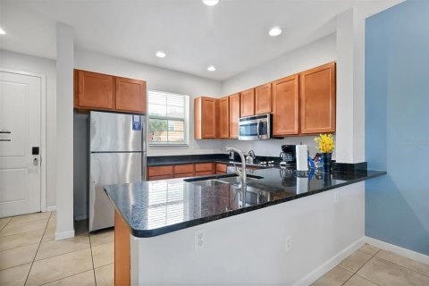 Touwnhouse à vendre à Kissimmee, Floride: 2 chambres, 125.42 m2 № 2104847 - photo 8