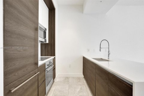 Condominio en alquiler en Coral Gables, Florida, 1 dormitorio, 65.31 m2 № 1992986 - foto 16