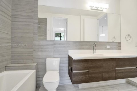 Condominio en alquiler en Coral Gables, Florida, 1 dormitorio, 65.31 m2 № 1992986 - foto 28