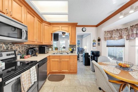 Villa ou maison à louer à Clearwater, Floride: 3 chambres, 145.3 m2 № 2119712 - photo 2