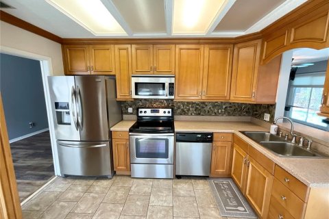 Villa ou maison à louer à Clearwater, Floride: 3 chambres, 145.3 m2 № 2119712 - photo 3