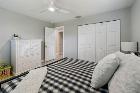 Villa ou maison à vendre à Tampa, Floride: 5 chambres, 222.04 m2 № 2148269 - photo 19