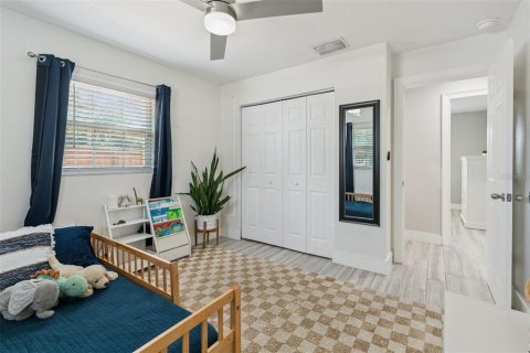 Villa ou maison à vendre à Tampa, Floride: 5 chambres, 222.04 m2 № 2148269 - photo 14