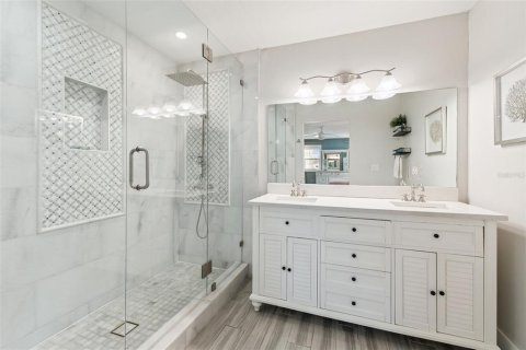Villa ou maison à vendre à Tampa, Floride: 5 chambres, 222.04 m2 № 2148269 - photo 12