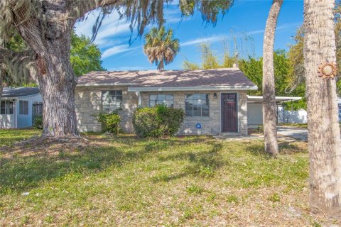 House in Palmetto, Florida 2 bedrooms, 107.21 sq.m. № 2099299