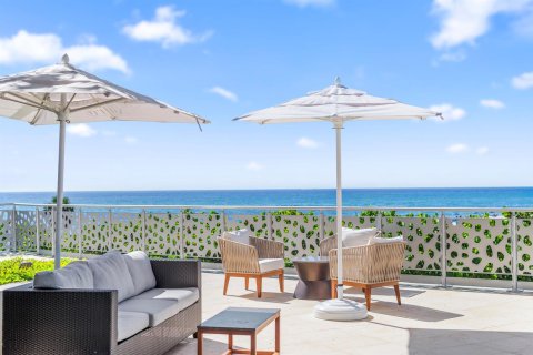 Condo in Riviera Beach, Florida, 2 bedrooms  № 2182878 - photo 25
