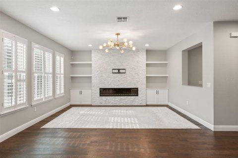 Casa en alquiler en Orlando, Florida, 4 dormitorios, 339.93 m2 № 2117251 - foto 8