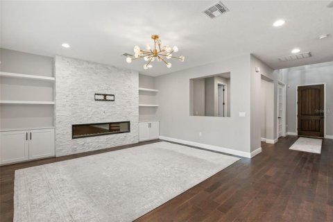 Casa en alquiler en Orlando, Florida, 4 dormitorios, 339.93 m2 № 2117251 - foto 9