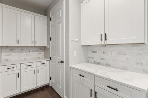Casa en alquiler en Orlando, Florida, 4 dormitorios, 339.93 m2 № 2117251 - foto 14