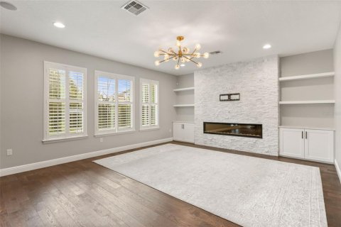 Casa en alquiler en Orlando, Florida, 4 dormitorios, 339.93 m2 № 2117251 - foto 10