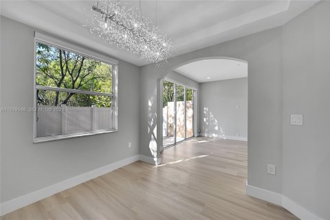 Touwnhouse à vendre à Pembroke Pines, Floride: 3 chambres, 133.97 m2 № 1997816 - photo 9