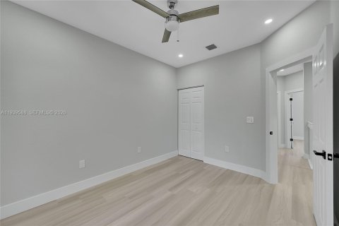 Touwnhouse à vendre à Pembroke Pines, Floride: 3 chambres, 133.97 m2 № 1997816 - photo 24