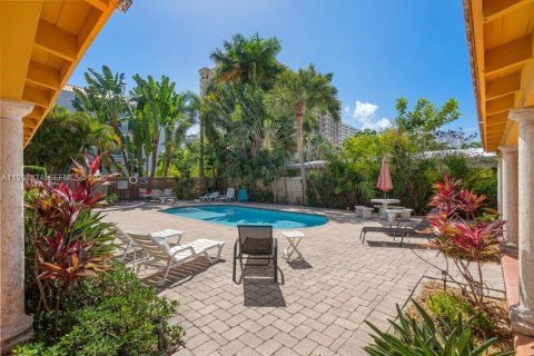 Casa en alquiler en Fort Lauderdale, Florida, 1 dormitorio, 69.68 m2 № 2060925 - foto 16