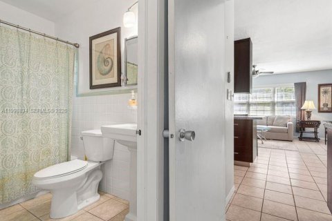 Casa en alquiler en Fort Lauderdale, Florida, 1 dormitorio, 69.68 m2 № 2060925 - foto 9