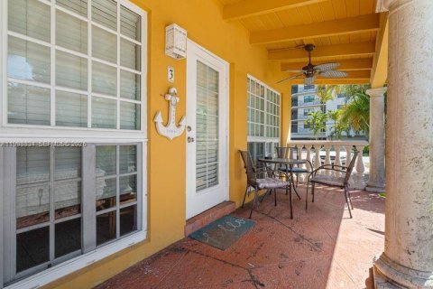 Casa en alquiler en Fort Lauderdale, Florida, 1 dormitorio, 69.68 m2 № 2060925 - foto 19