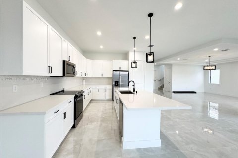 House in Ave Maria, Florida 4 bedrooms № 2034456 - photo 7