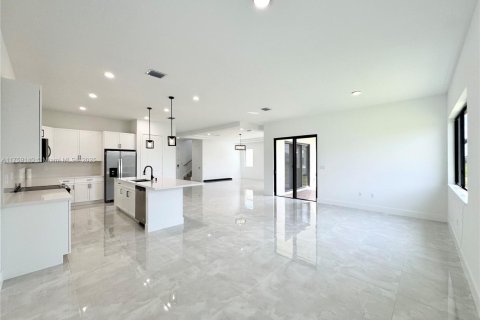 House in Ave Maria, Florida 4 bedrooms № 2034456 - photo 13