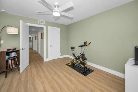 Copropriété à vendre à Tampa, Floride: 2 chambres, 82.5 m2 № 2158060 - photo 28