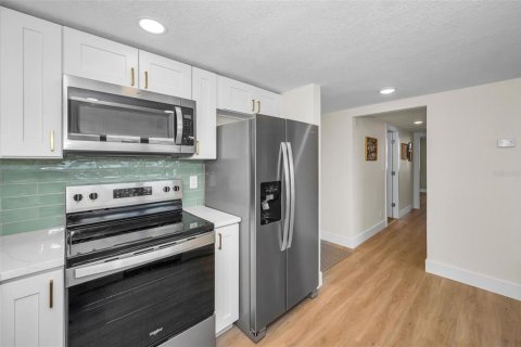 Copropriété à vendre à Tampa, Floride: 2 chambres, 82.5 m2 № 2158060 - photo 7