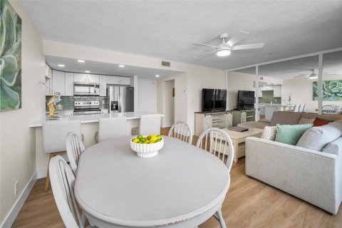 Copropriété à vendre à Tampa, Floride: 2 chambres, 82.5 m2 № 2158060 - photo 18