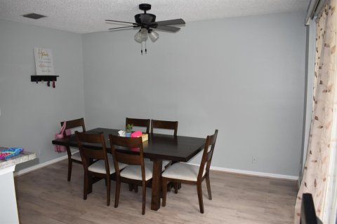 Touwnhouse à louer à Tamarac, Floride: 3 chambres, 151.15 m2 № 2183493 - photo 7