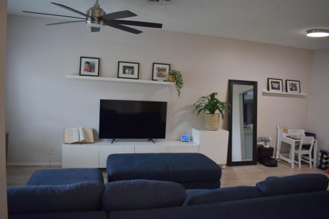 Touwnhouse à louer à Tamarac, Floride: 3 chambres, 151.15 m2 № 2183493 - photo 9