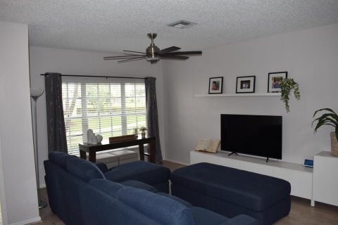 Touwnhouse à louer à Tamarac, Floride: 3 chambres, 151.15 m2 № 2183493 - photo 10