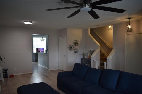 Touwnhouse à louer à Tamarac, Floride: 3 chambres, 151.15 m2 № 2183493 - photo 11