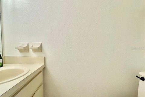 Condo in Tampa, Florida, 2 bedrooms  № 1894014 - photo 11
