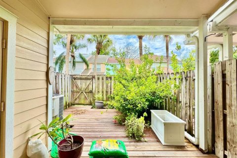 Condo in Tampa, Florida, 2 bedrooms  № 1894014 - photo 20