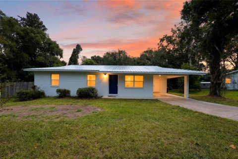 House in Archer, Florida 3 bedrooms, 99.03 sq.m. № 2393474