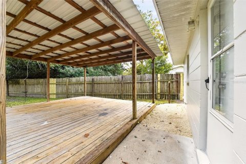 House in Archer, Florida 3 bedrooms, 99.03 sq.m. № 2393474 - photo 21