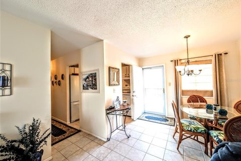 Condo in Bradenton, Florida, 2 bedrooms  № 1840320 - photo 11