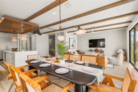 Casa en venta en Bradenton Beach, Florida, 7 dormitorios, 312.71 m2 № 2383337 - foto 21