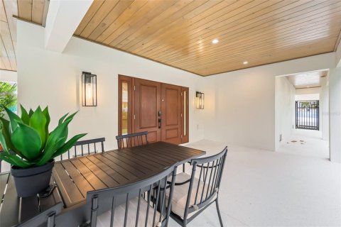 Casa en venta en Bradenton Beach, Florida, 7 dormitorios, 312.71 m2 № 2383337 - foto 10