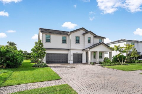 House in Boynton Beach, Florida 5 bedrooms, 308.9 sq.m. № 2401241 - photo 2