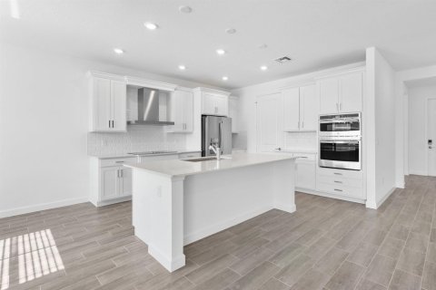 House in Boynton Beach, Florida 5 bedrooms, 308.9 sq.m. № 2401241 - photo 17