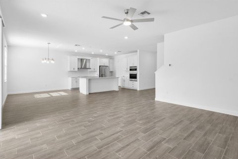 House in Boynton Beach, Florida 5 bedrooms, 308.9 sq.m. № 2401241 - photo 23