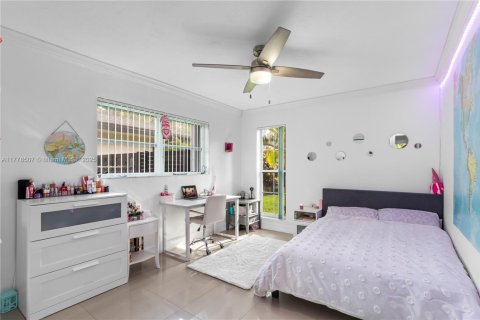 Купить виллу или дом в Майами, Флорида 5 спален, 349.41м2, № 1713364 - фото 22