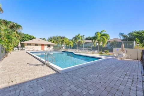 Condominio en venta en Pompano Beach, Florida, 2 dormitorios, 116.13 m2 № 2024768 - foto 26