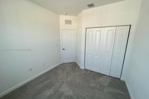 Adosado en alquiler en Miami, Florida, 3 dormitorios, 123.65 m2 № 1986622 - foto 19