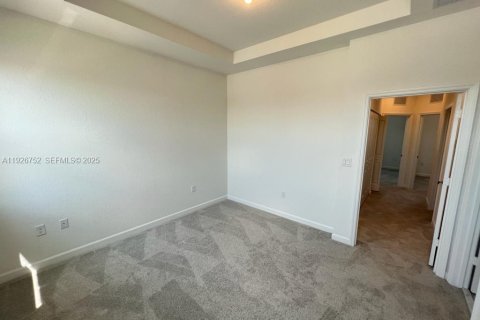 Adosado en alquiler en Miami, Florida, 3 dormitorios, 123.65 m2 № 1986622 - foto 22