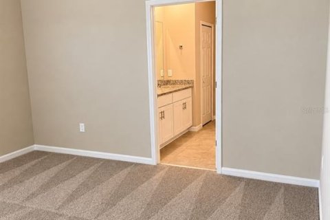 Villa ou maison à louer à Minneola, Floride: 4 chambres, 209.59 m2 № 2431709 - photo 15