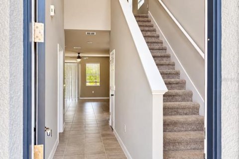 Villa ou maison à louer à Minneola, Floride: 4 chambres, 209.59 m2 № 2431709 - photo 3
