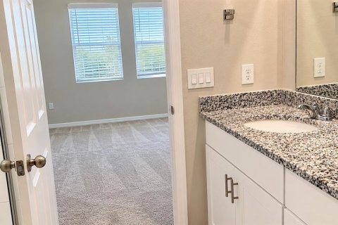 Villa ou maison à louer à Minneola, Floride: 4 chambres, 209.59 m2 № 2431709 - photo 17