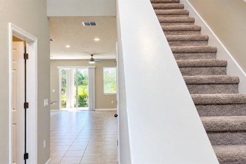 Villa ou maison à louer à Minneola, Floride: 4 chambres, 209.59 m2 № 2431709 - photo 4